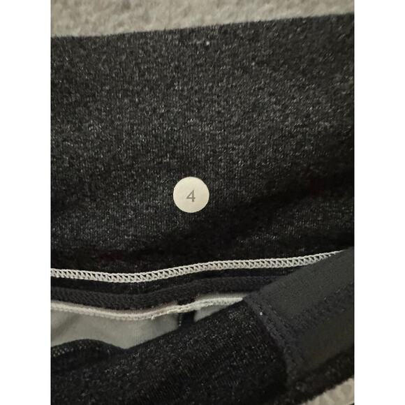 Lululemon Size 4 Cropped Wide Leg 2‎ Tone Gray Relaxed Fit High Rise Activewear - Picture 5 of 11